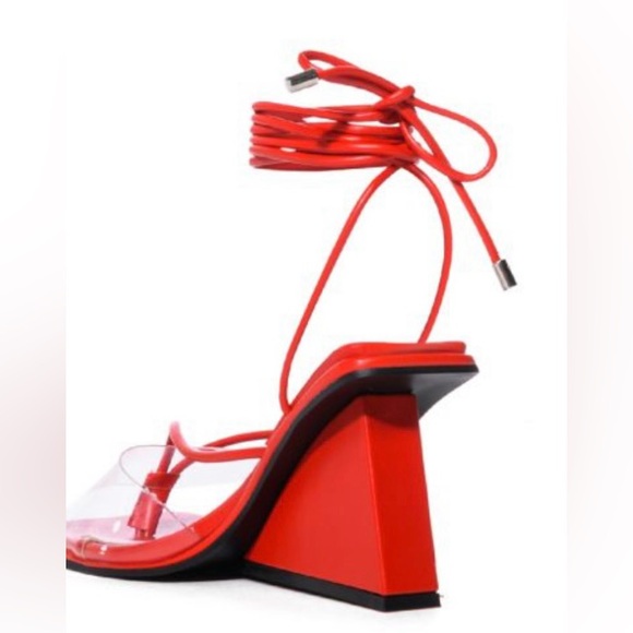 Azalea Wang caddie strappy wedge sandal in red - Picture 3 of 4